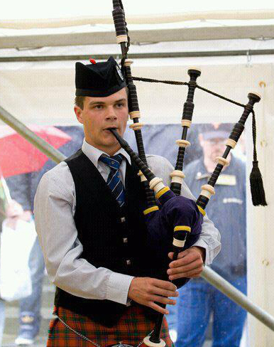 Angus J. MacColl (2015), winner of the Arisaig piobaireachd.