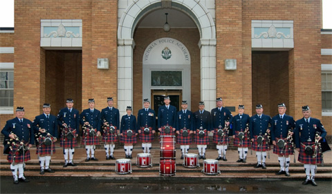 Sources: Victoria Police Pipe Band ending with a messy cut-off