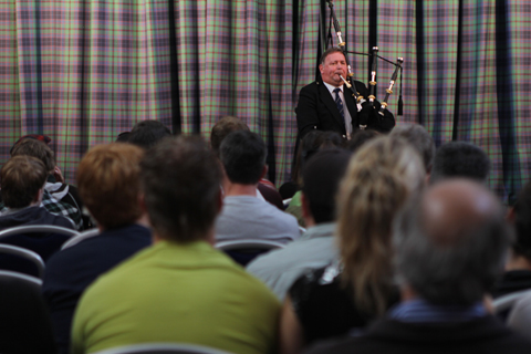 (HD video) Piping Live! 2012: a scorcher (finally) hits Glasgow