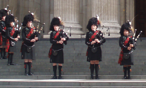 McCartney, Gaga, Moss, Bjork … NYPBoS; youth band in fashion at McQueen Memorial
