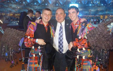 Delhi performance sees Graham and Muirhead playing to a billion