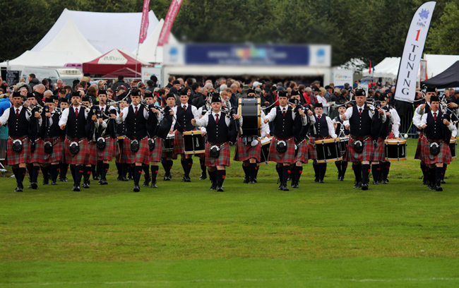 Dowco Triumph Street approaching the Grade 1 Final arena at the 2014 World Pipe Band Championships.