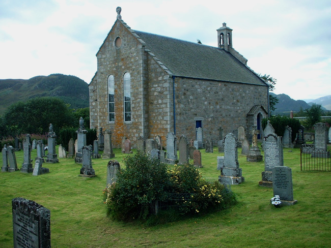 The church and cemetery at Laggan Bridge.