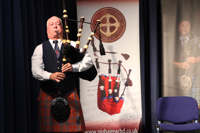 Jim McGillivray illustrates examples of what piobaireachd probably sounded like pre-1900.