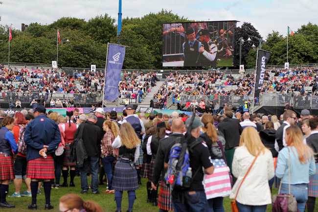 ScottishPower was the last to compete in the Grade 1 Medley, and many seats remained empty.