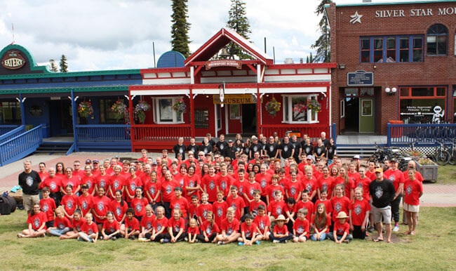 Teachers and students from a 2017 Piping Hot Summer Drummer week.
