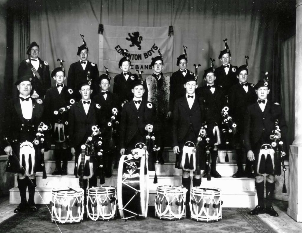 Edmonton Youth celebrates 90th birthday pipesdrums