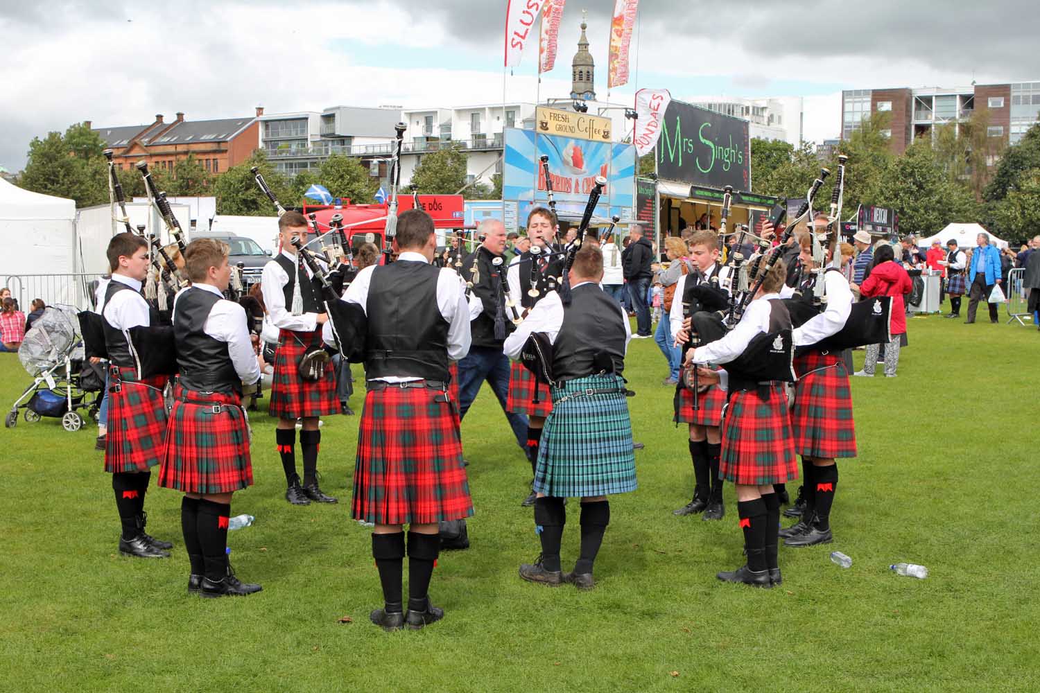 Dollar Short Of A Drumming Instructor Search Is On Pipes drums
