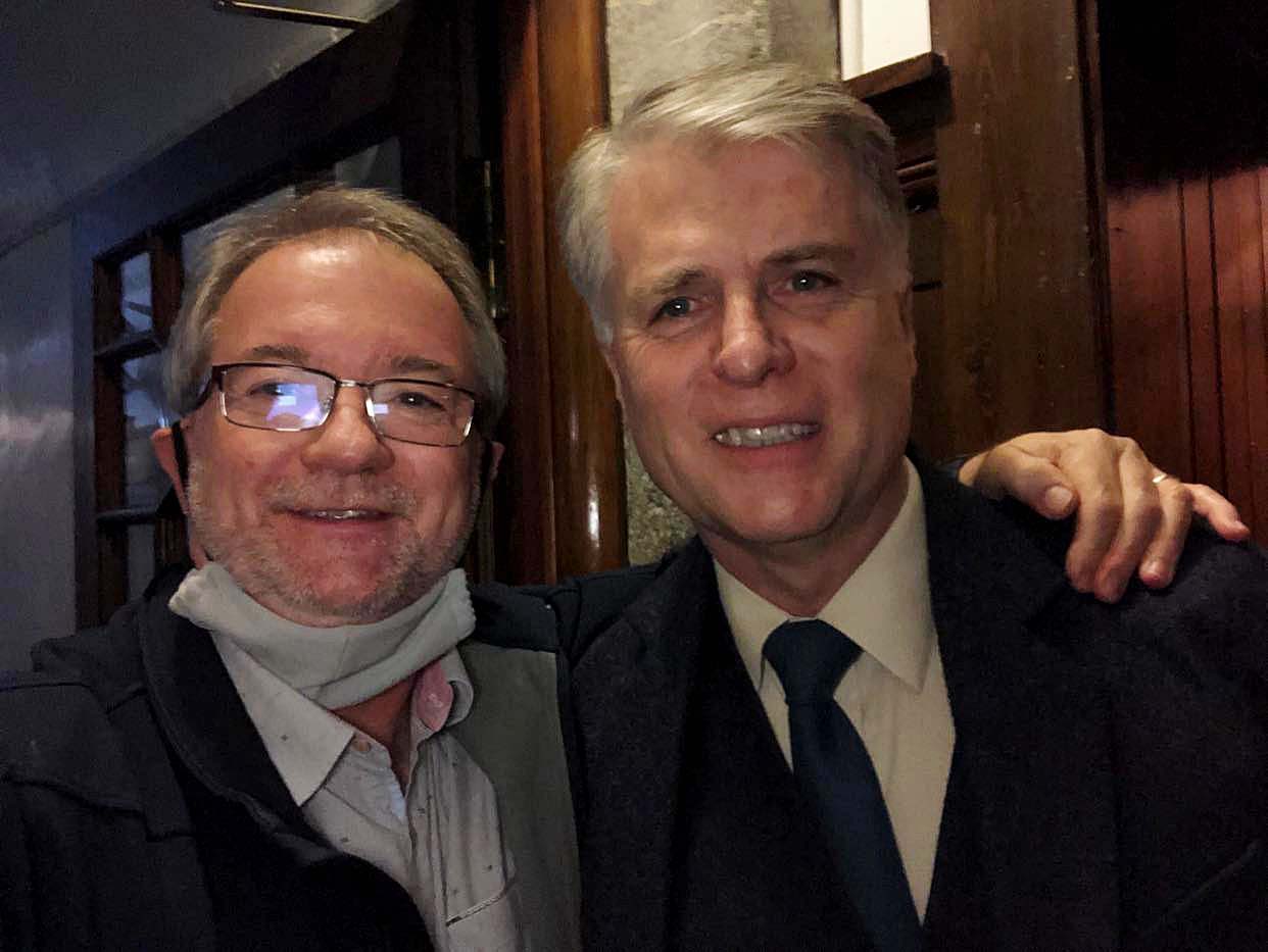 Jack Lee (right) with fellow Canadian and 14-time Glenfiddich invitee Bruce Gandy after the results were announced.