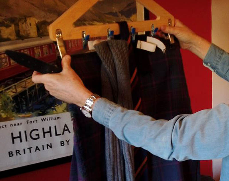Video review: Highland Hanger + garment bag