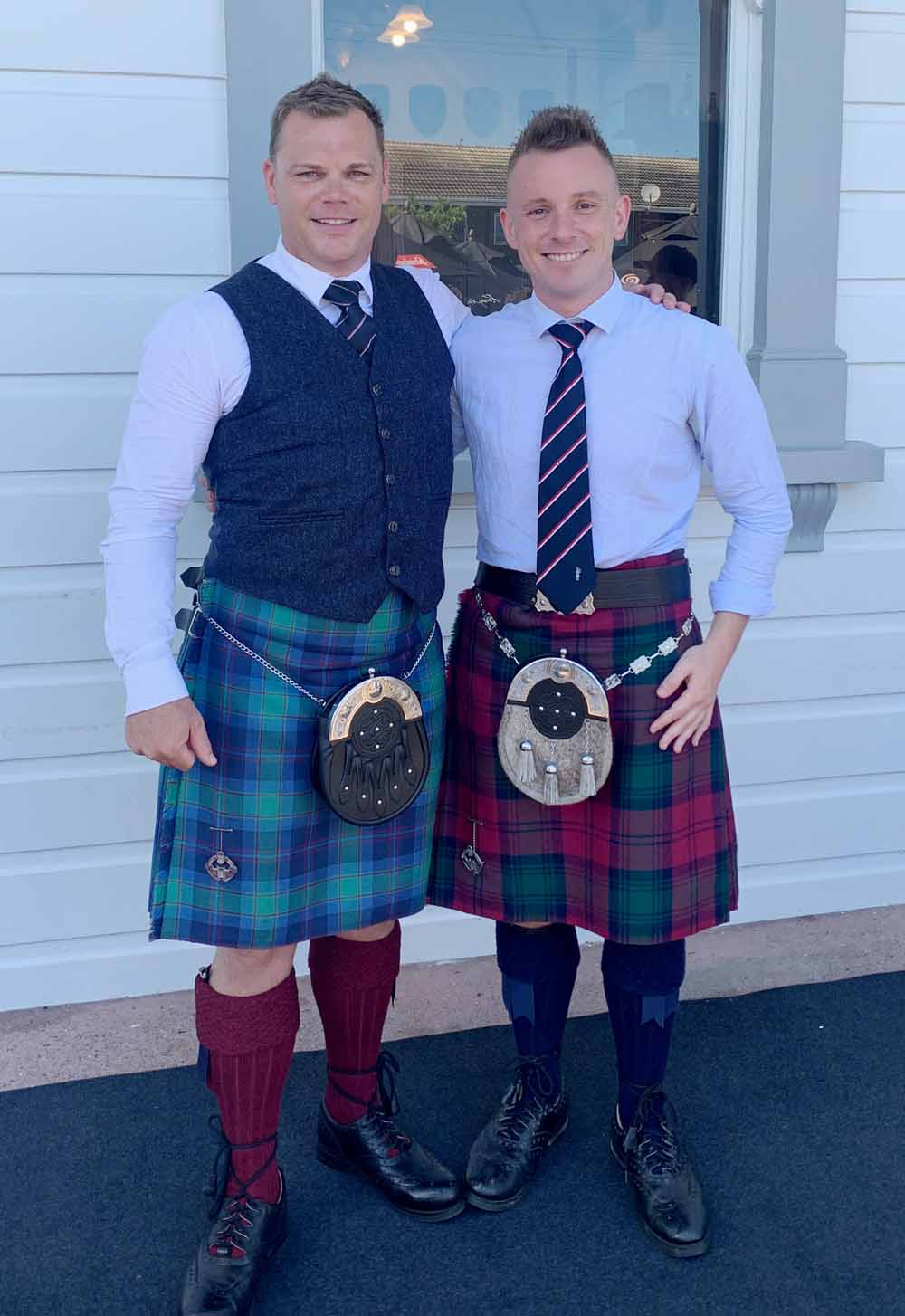 2022 Northcote Invitational champion Stuart Easton (left) with runner-up Liam Kernaghan.