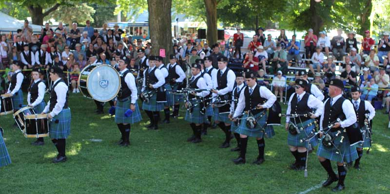 Greater Midwest Pipe Band counter-marching at a past Kincardine contest.