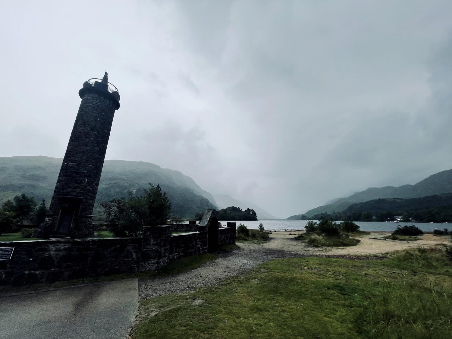 The Glenfinnan monument is not truly leaning in this parabolic pic from the 2023 Highland Gathering.