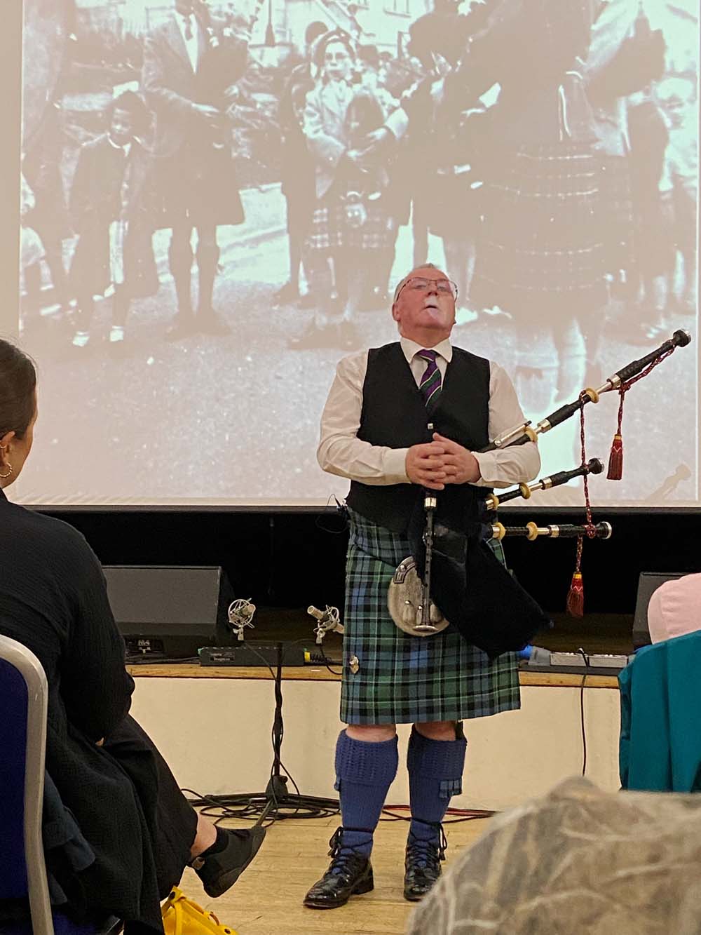 Willie mccallum piper top