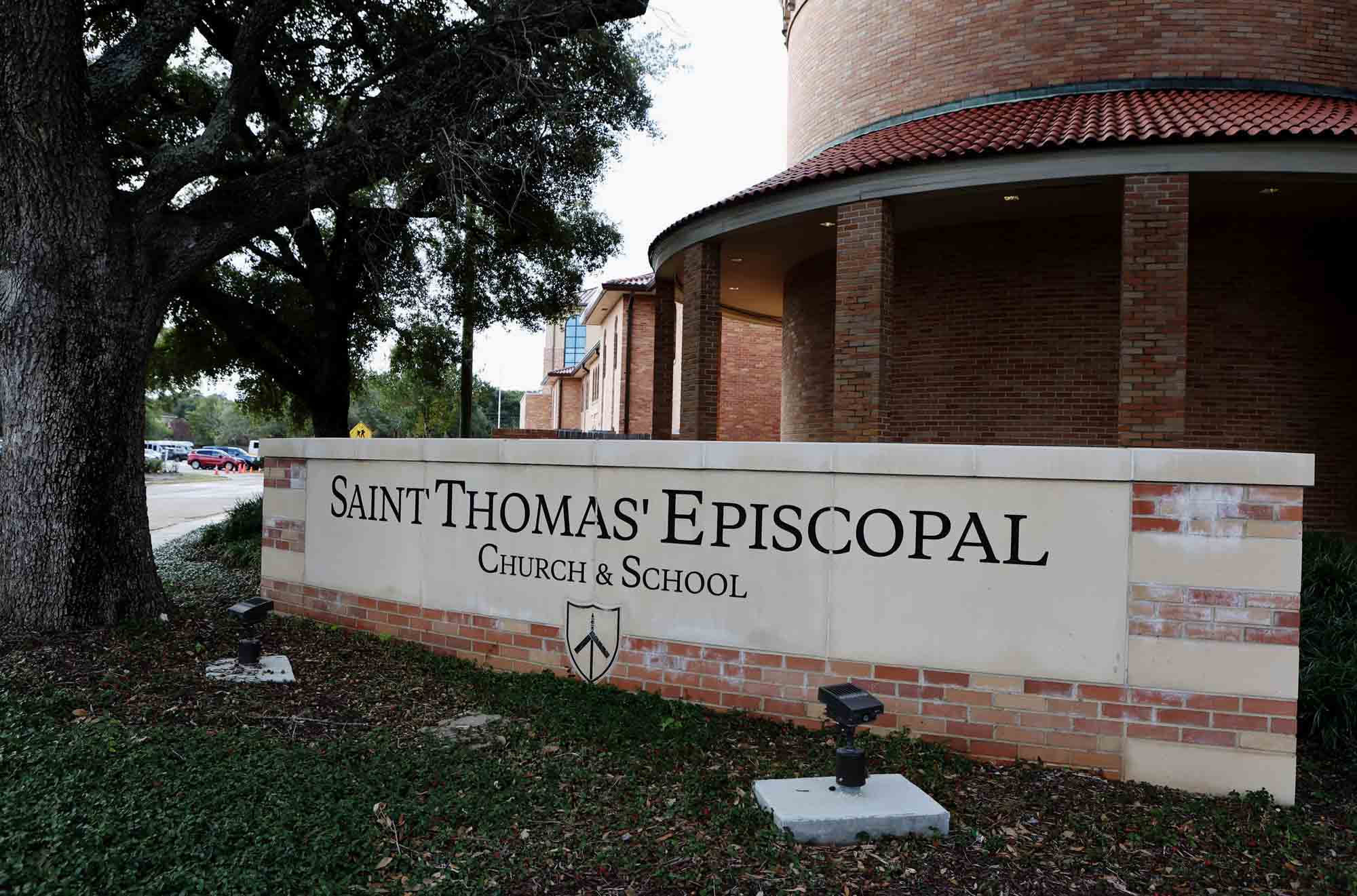 Texas's Saint Thomas Episcopal School goes deep in the heart of piping and  drumming (video) – pipes