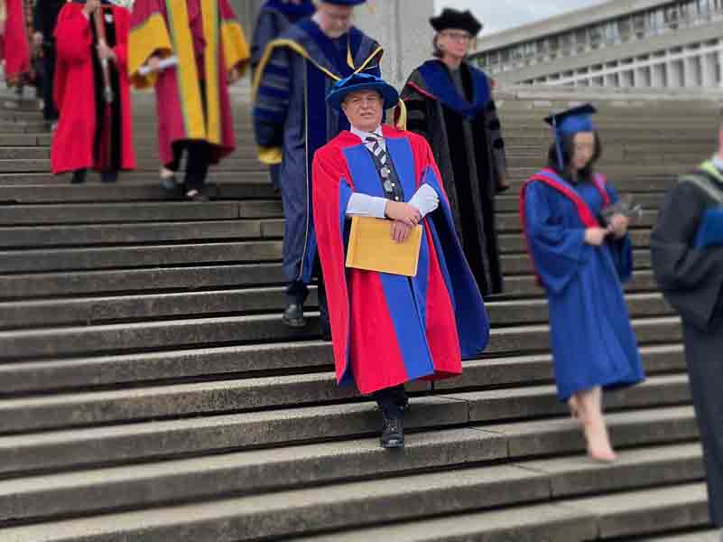 It’s Dr. Maxwell: drumming great receives honourary degree from Simon Fraser University