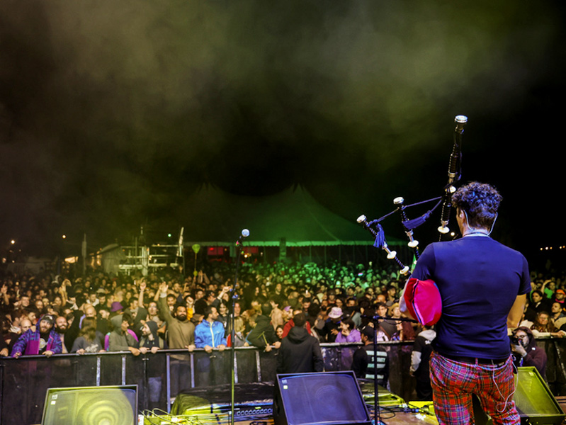 (Video) Mark Saul’s new album ‘Praxis’ again pushes musical boundaries and draws crowds