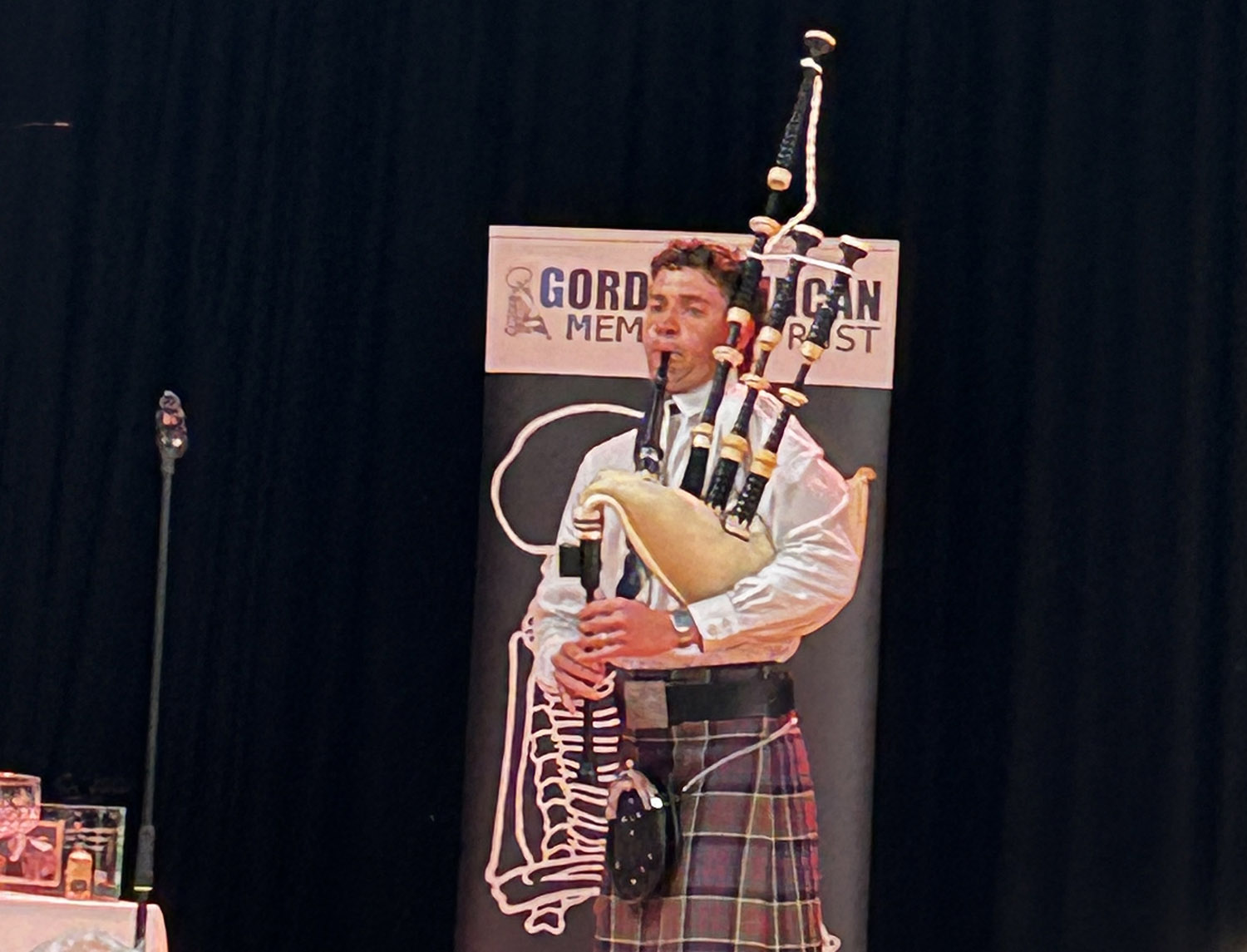 Bede Patterson performing at Gordon Duncan event.