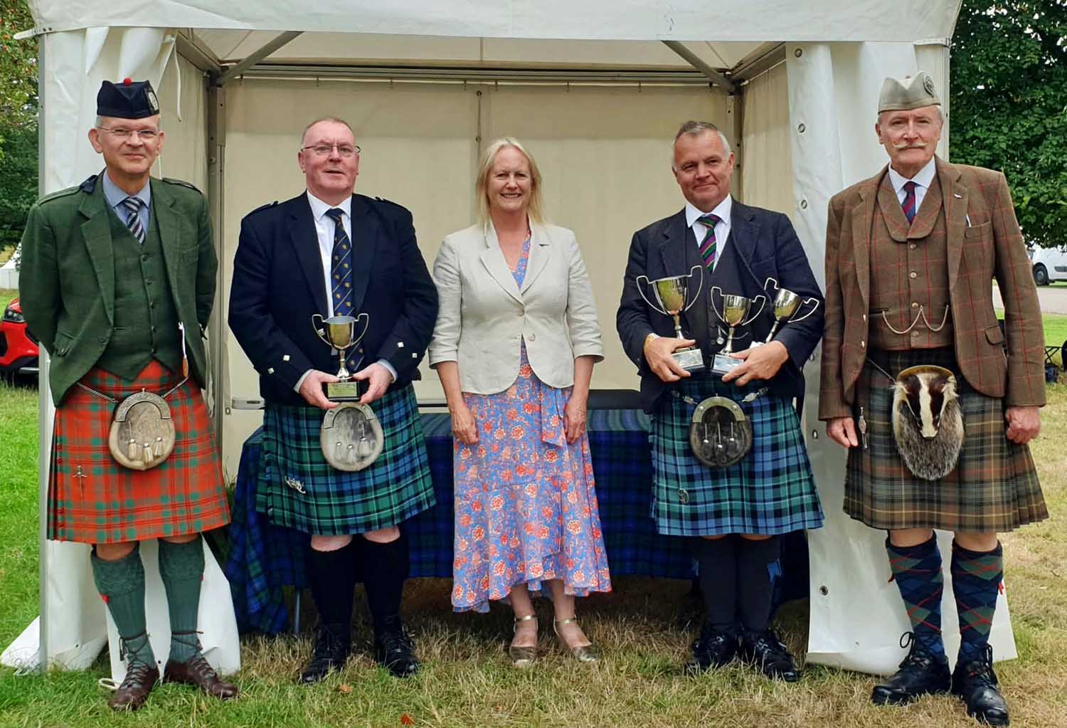 Chatsworth 2026 (L-R): Judge Roddy Livingstone, Willie McCallum, Sheena Mason (daughter of the late Ian Angus, a great contributor to Highland piping in England)) Stuart Liddell and judge Roger Huth.