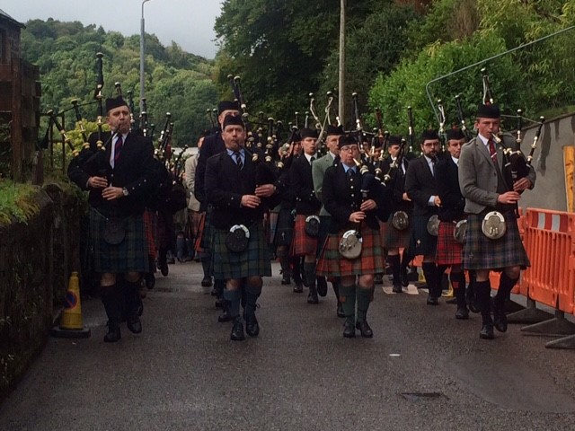 The march to the games park, with a front row (L-R) of Gold Medallist John-Angus Smith, Greg Wilson, Andrea Boyd and Silver Medallist Sandy Cameron. ArgyllshireGathering_2015_01