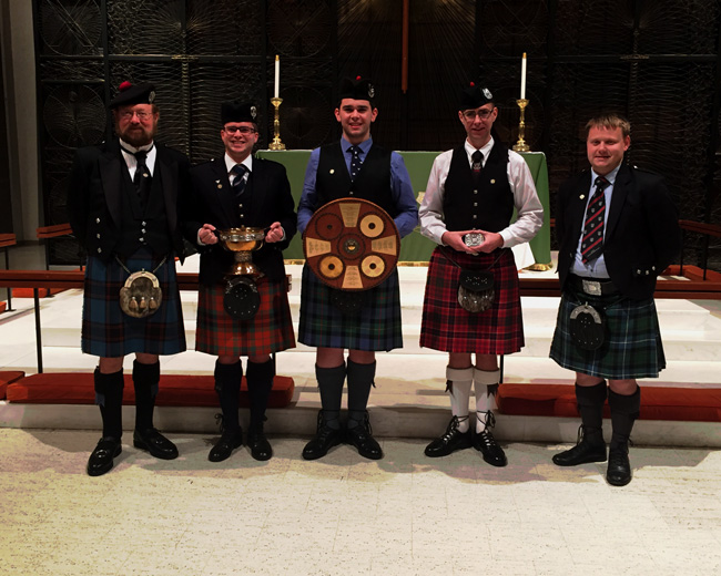 Master of Ceremonies Donald Lindsay, 2015 Champion and Piobaireachd winner Kevin McLean, MSR winner James Dyson, 6/8 Marches winner Tyler Bridge and judge Callum Beaumont.