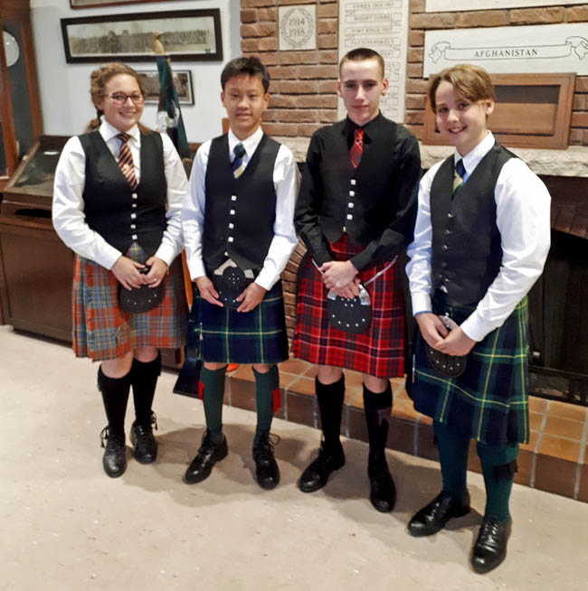 Amateur pipers at the PPBSO Toronto Branch Knockout.