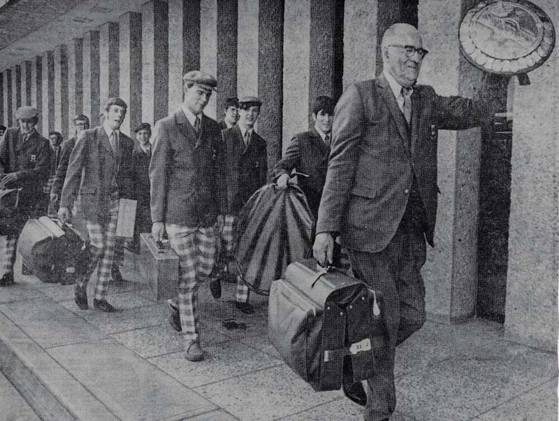 Band Director Malcolm Nicholson with the Vancouver Kiwanis Boys Pipe Band returning home after capturing the 1970 Cowal Juvenile Pipe Band Championship.