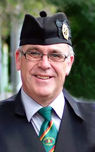 Chris Earl