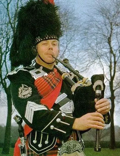 Pipe-Major Ian McLellan, Strathclyde Police